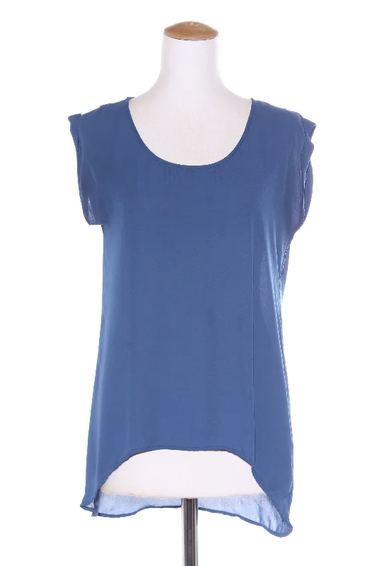 GLASSONS - Blue scoop hem tank! 8 graphic tank top
