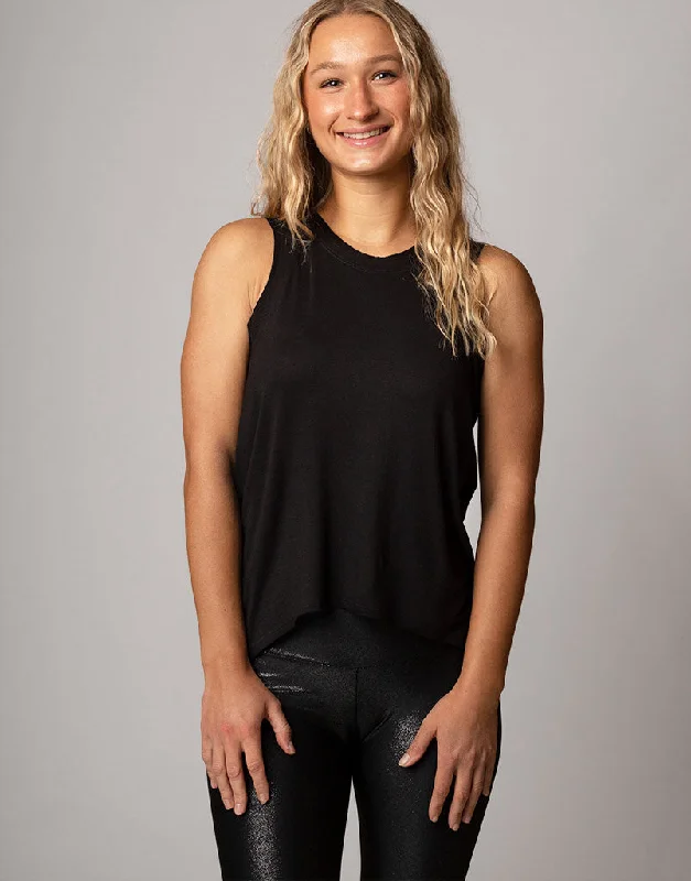 Sunday Tank Black flexible tank top