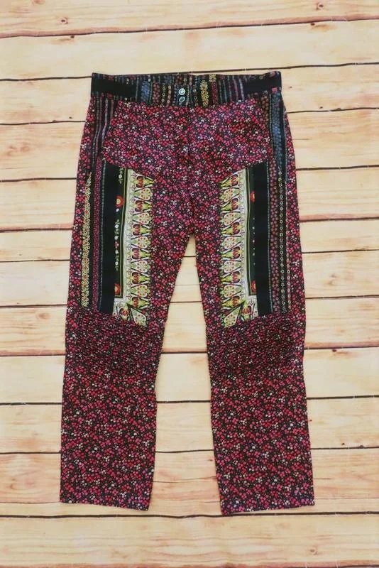 No. 21 Pants Black/Multi Floral Patchwork Print Silk Size 36 Cropped Trousers Trousers Exclusive Limited