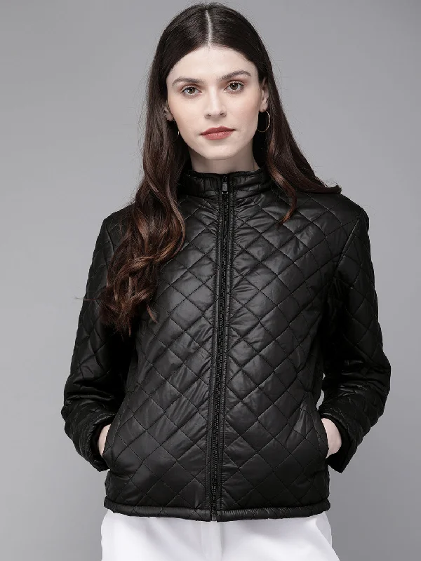 Women Black Quilted Hooded Puffer Jacket Tiered Jacket Buttoned Jacket Zippered Jacket