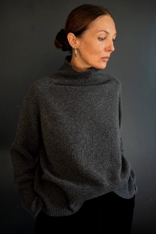 Oversized Merino Weekend Sweater Toggled Drawstring Belted