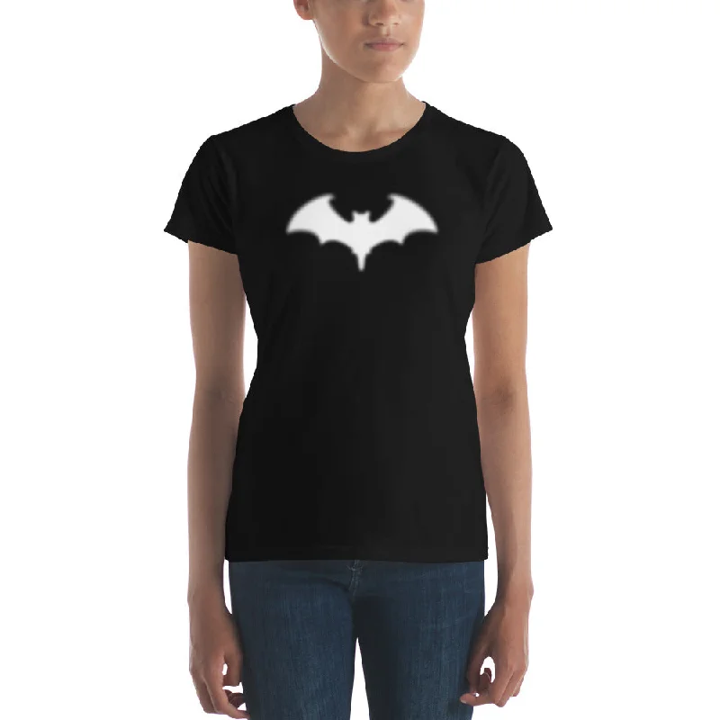 Blurry Bat Halloween Goth Women's Short Sleeve Babydoll T-shirt Fashionable Trendy Casual