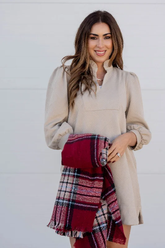 Raised Woven ¾ Sleeve V Dress