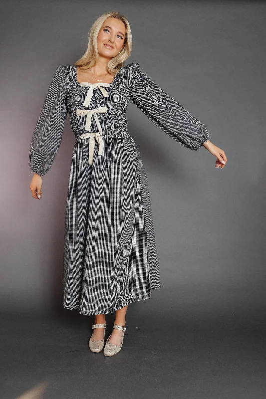Vayda Dress in Black/Ivory